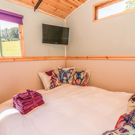 Villa Railway Carriage Abergavenny Exterior foto
